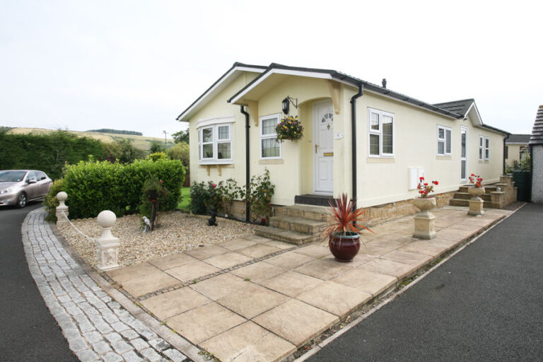 Bridgend Park 4 768x512